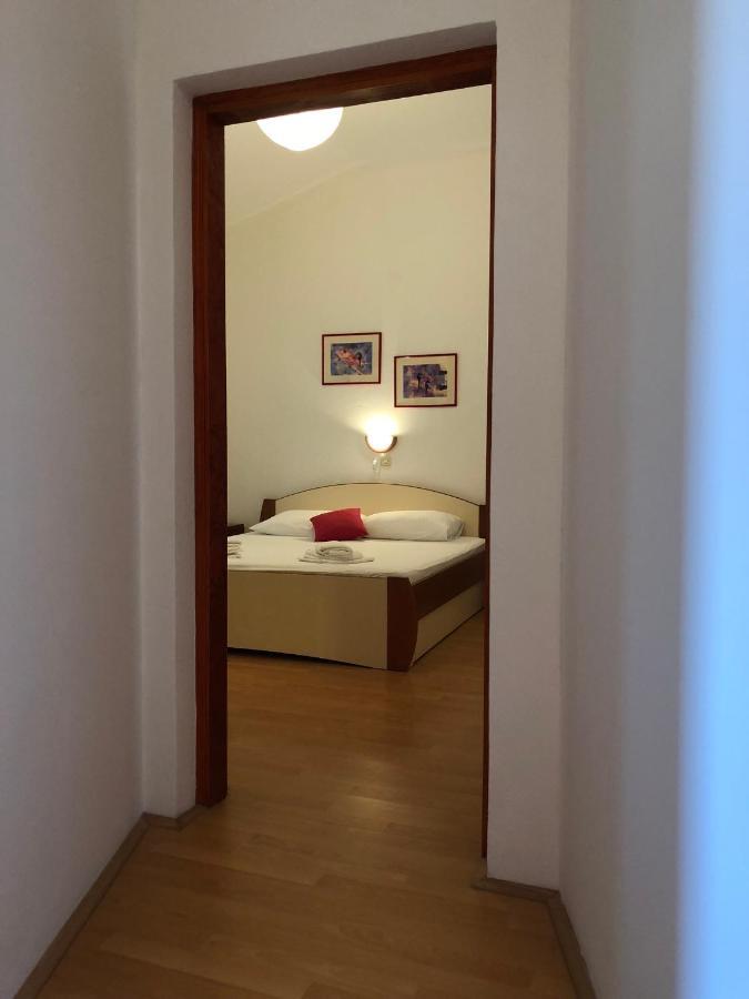 Apartmani Anamar Супетарска Драга Екстериор снимка